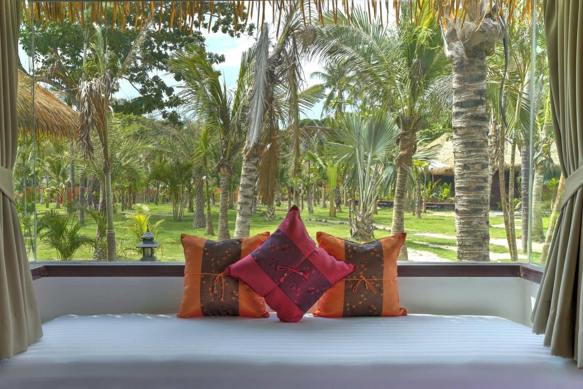 Mali Resort Sunrise Beach Koh Lipe Dış mekan fotoğraf
